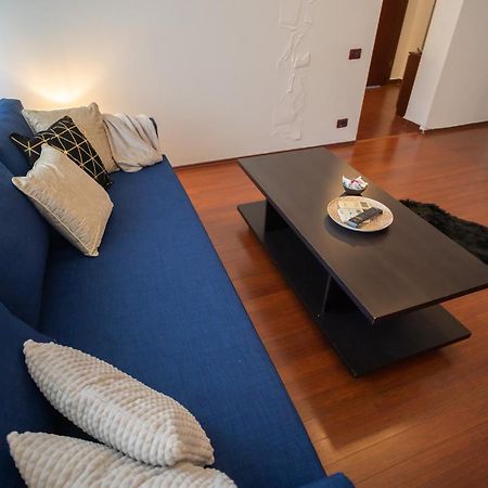 Spacious 2Br Dristor Apartment Bukarest Kültér fotó