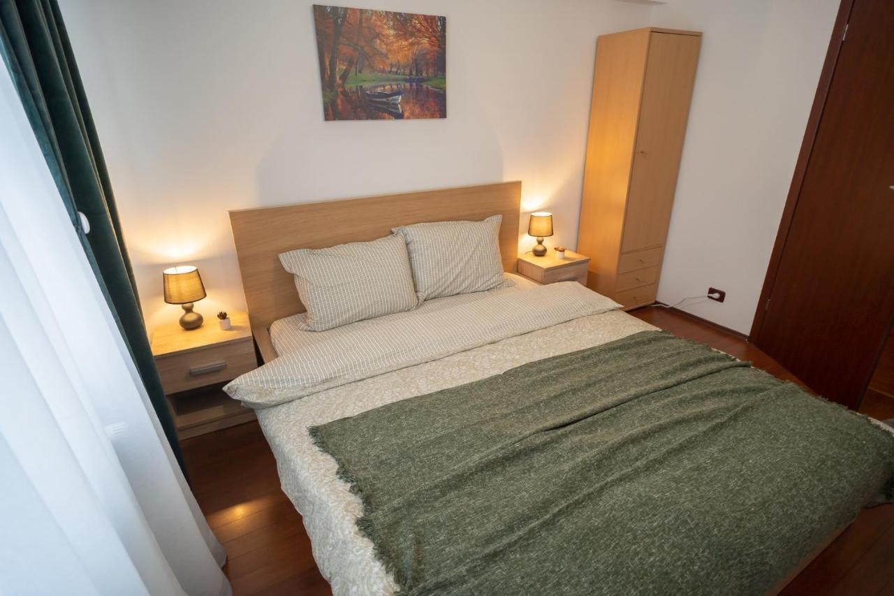 Spacious 2Br Dristor Apartment Bukarest Kültér fotó