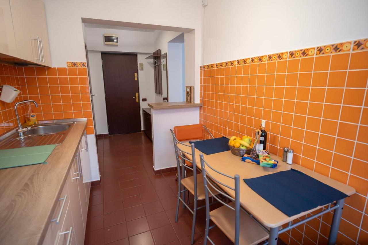 Spacious 2Br Dristor Apartment Bukarest Kültér fotó