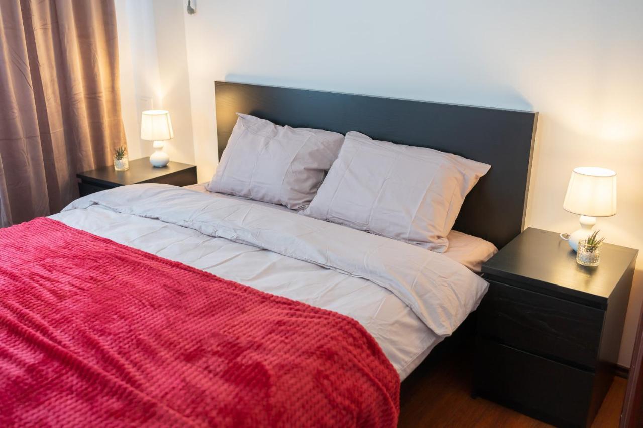 Spacious 2Br Dristor Apartment Bukarest Kültér fotó