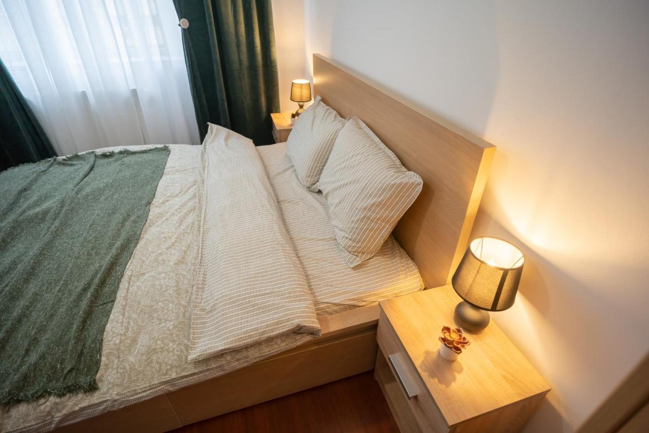 Spacious 2Br Dristor Apartment Bukarest Kültér fotó