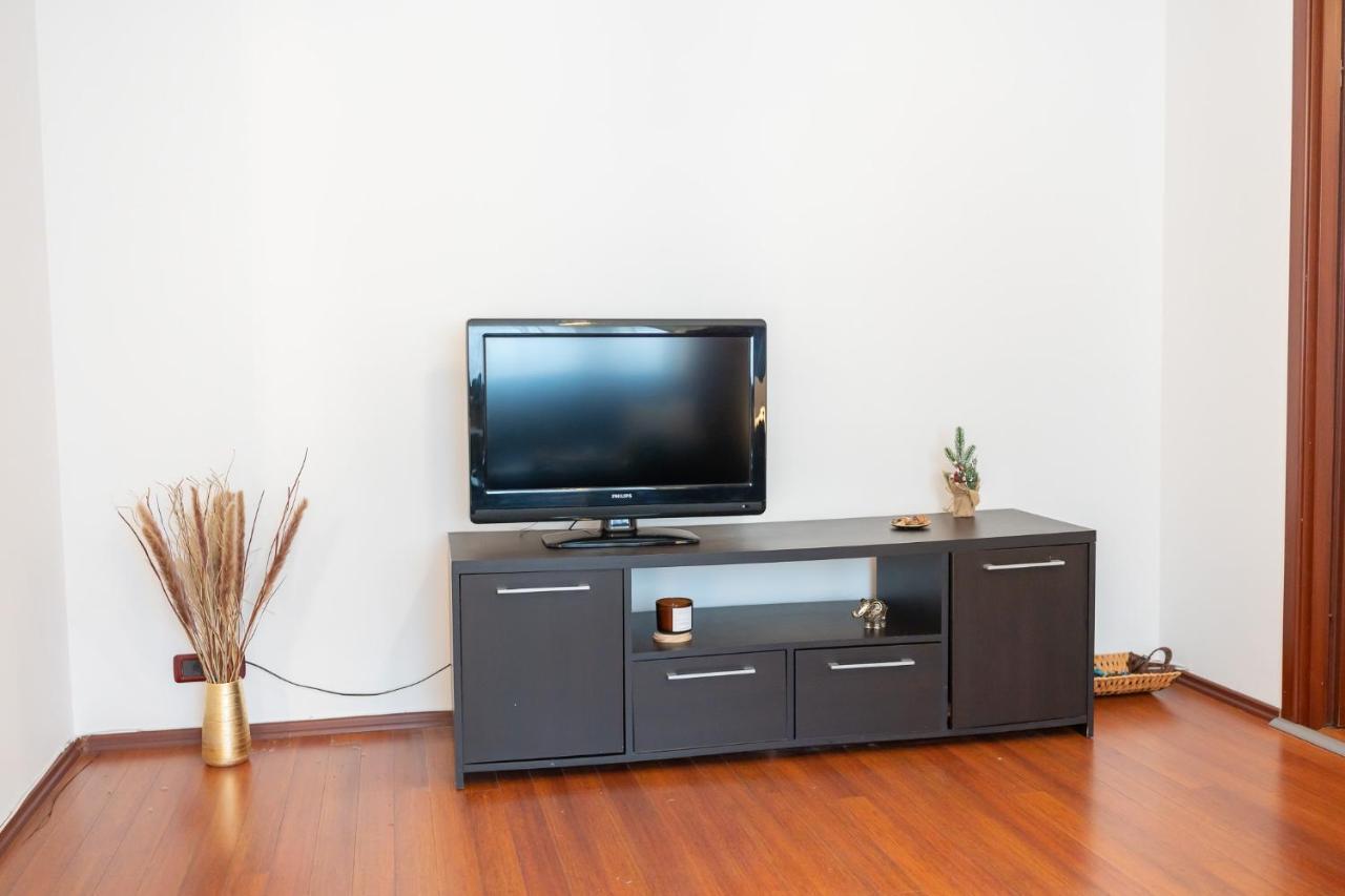 Spacious 2Br Dristor Apartment Bukarest Kültér fotó