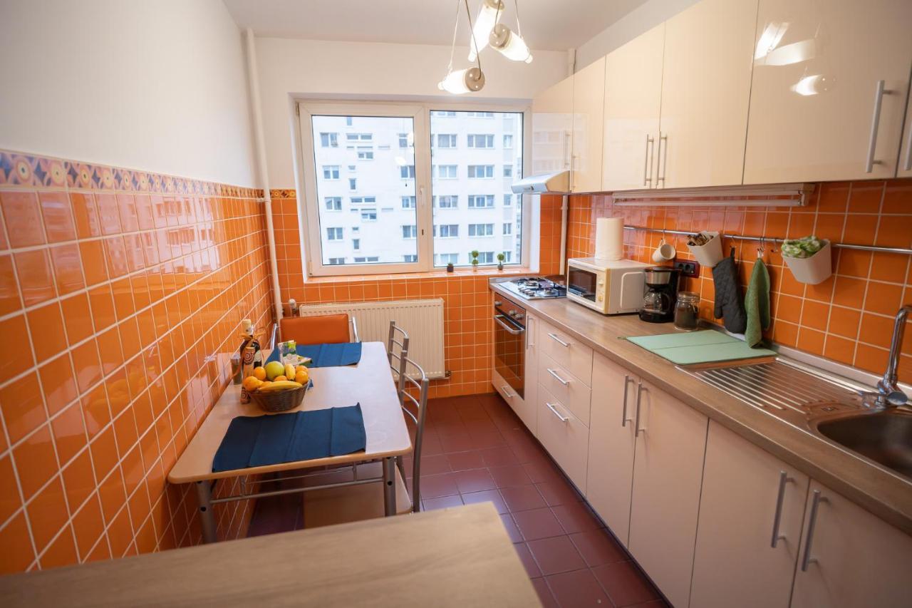 Spacious 2Br Dristor Apartment Bukarest Kültér fotó